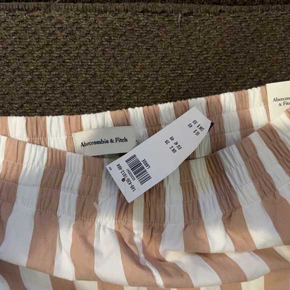 Abercrombie and Fitch striped shorts large - Picture 3 of 5